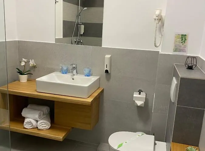 Manolle Boutique 公寓式酒店 3*