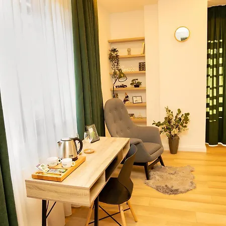 Manolle Boutique 3* Bucharest