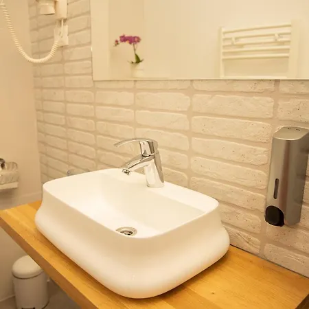 Manolle Boutique Apart Otel Bükreş