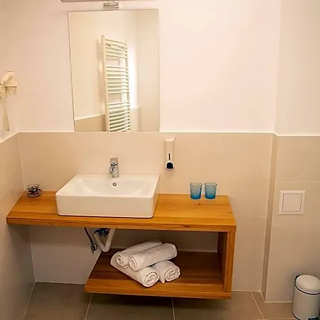 Manolle Boutique Aparthotel 3*