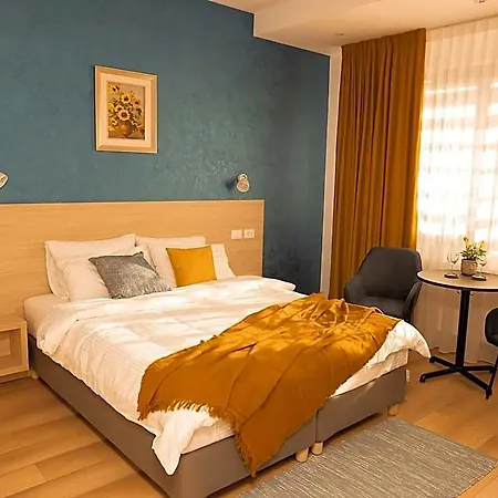 Manolle Boutique Aparthotel