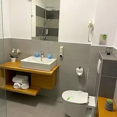 Manolle Boutique 3*
