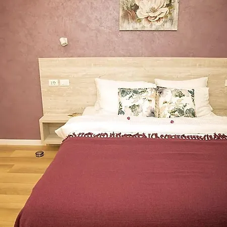 Manolle Boutique Aparthotel