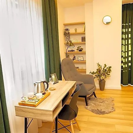 Manolle Boutique 3* Bucharest