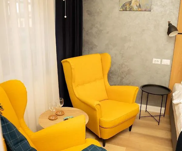 Manolle Boutique 3*