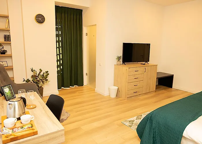 Manolle Boutique 3*