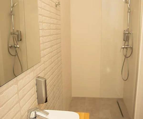 Ξενοδοχείο με διαμερίσματα Manolle Boutique 3*